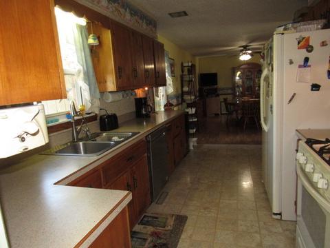 200 E Market St, Dewitt, IL 61735 photo 8