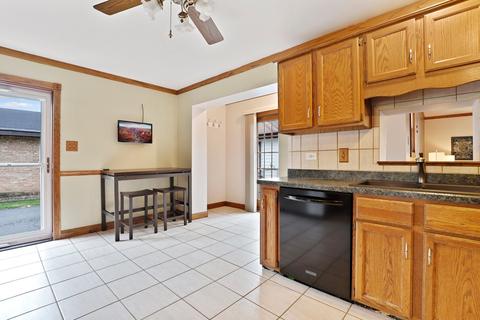 7048 Birch St, Bridgeview, IL 60455 photo 10