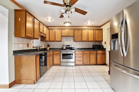 7048 Birch St, Bridgeview, IL 60455 photo 6