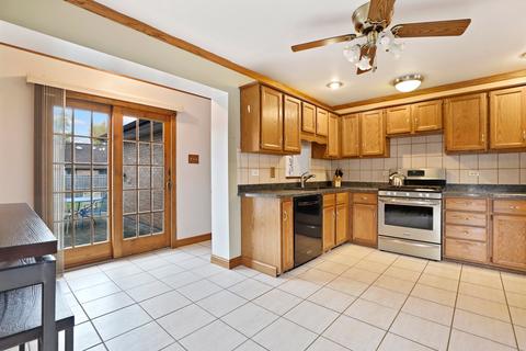 7048 Birch St, Bridgeview, IL 60455 photo 9