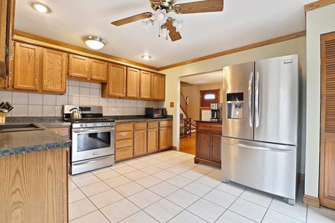 7048 Birch St, Bridgeview, IL 60455 photo 7