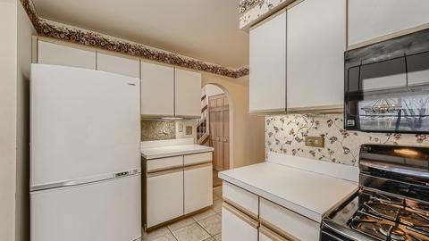 1434 Diamond Dr, Hoffman Estates, IL 60192 photo 11