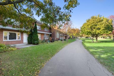 115 Dover Dr #3, Des Plaines, IL 60018 photo 1
