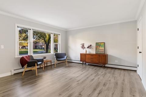 115 Dover Dr #3, Des Plaines, IL 60018 photo 2
