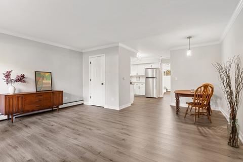 115 Dover Dr #3, Des Plaines, IL 60018 photo 3