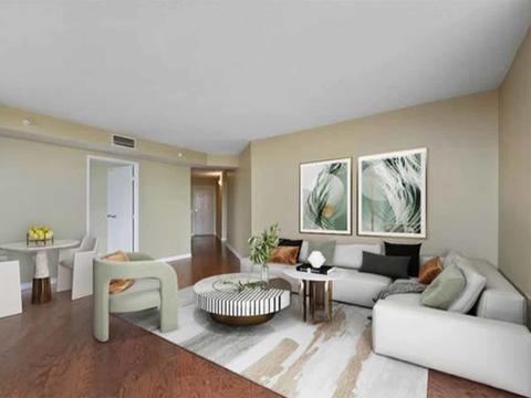 1720 Maple Ave #2240, Evanston, IL 60201 photo 2
