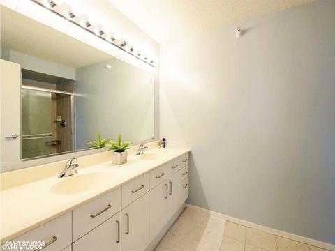 1720 Maple Ave #2240, Evanston, IL 60201 photo 6