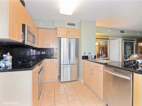 1720 Maple Ave #2240, Evanston, IL 60201 photo 4