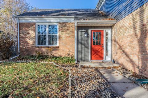 810 Devonshire Dr, Champaign, IL 61820 photo 3