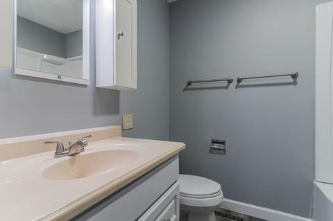 810 Devonshire Dr, Champaign, IL 61820 photo 22