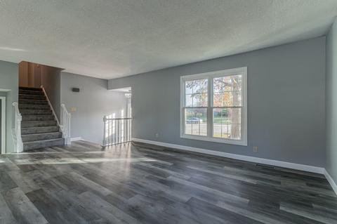 810 Devonshire Dr, Champaign, IL 61820 photo 19