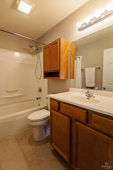 23 Thrush Rd, Carpentersville, IL 60110 photo 10