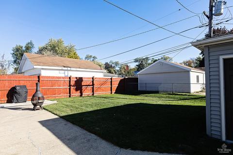 23 Thrush Rd, Carpentersville, IL 60110 photo 18