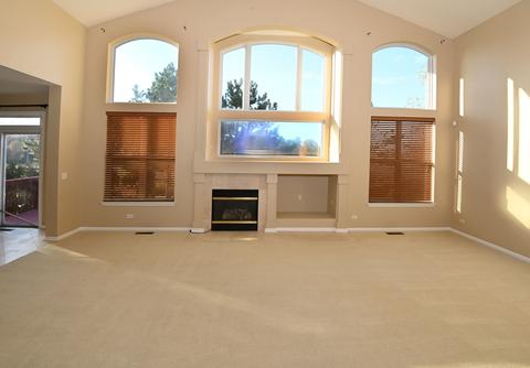 1700 White Oak Ln, Hoffman Estates, IL 60192 photo 10