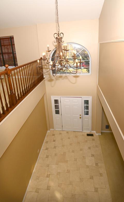 1700 White Oak Ln, Hoffman Estates, IL 60192 photo 24