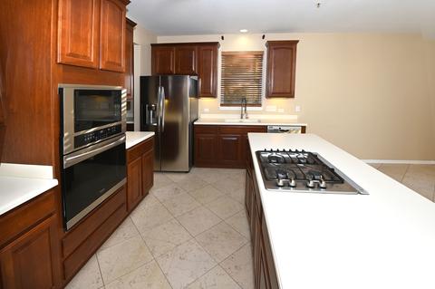 1700 White Oak Ln, Hoffman Estates, IL 60192 photo 7