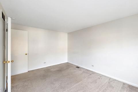 1847 Grantham Pl, Hoffman Estates, IL 60169 photo 12