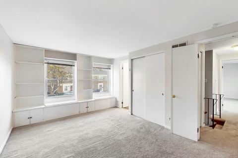 1847 Grantham Pl, Hoffman Estates, IL 60169 photo 14
