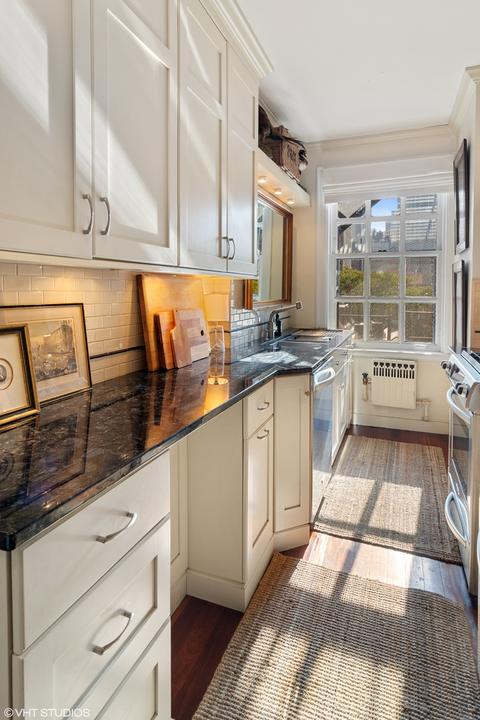 73 Elm St #5D, Chicago, IL 60611 photo 18