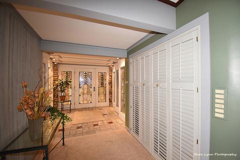 3 S675 Leask Ln, Wheaton, IL 60189 photo 4