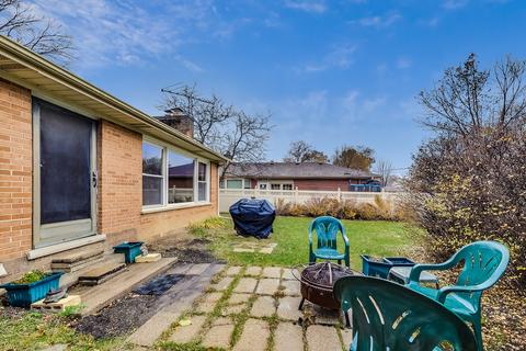 107 E Council Trl, Mount Prospect, IL 60056 photo 17