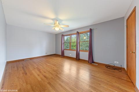 701 Kipling Ct, Roselle, IL 60172 photo 19