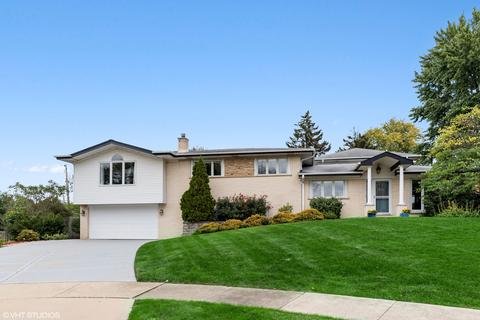 701 Kipling Ct, Roselle, IL 60172 photo 1