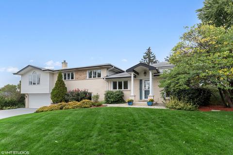 701 Kipling Ct, Roselle, IL 60172 photo 2