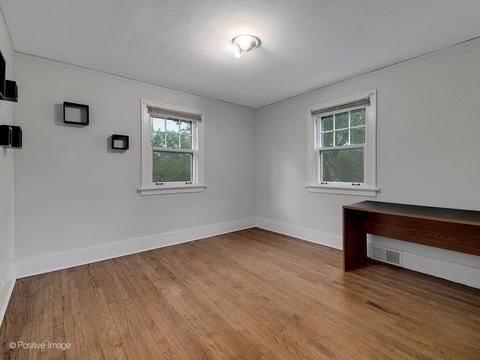 323 E Jefferson Ave, Wheaton, IL 60187 photo 9