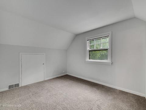 323 E Jefferson Ave, Wheaton, IL 60187 photo 12