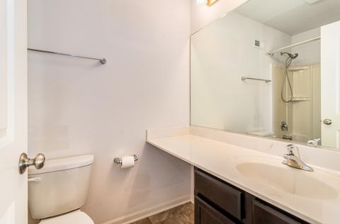 3630 Daisy Ln, Elgin, IL 60124 photo 9