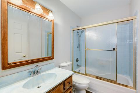 1207 Pinetree Ln, Bartlett, IL 60103 photo 22