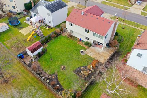 1207 Pinetree Ln, Bartlett, IL 60103 photo 4