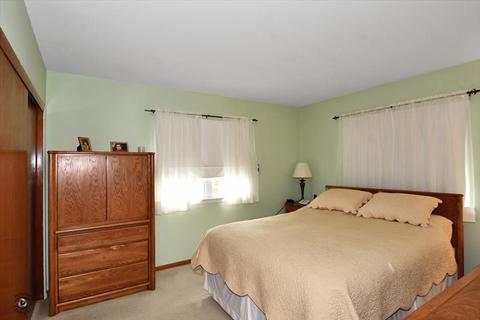 7511 Eleanor Pl, Willowbrook, IL 60527 photo 17