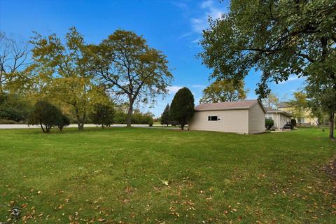 7511 Eleanor Pl, Willowbrook, IL 60527 photo 5