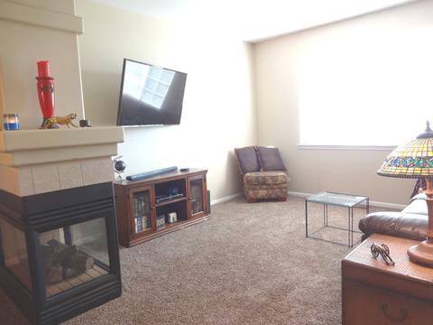 2301 Twilight Dr, Aurora, IL 60503 photo 3