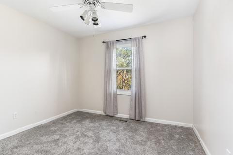 5801 Bunny Ave, Mchenry, IL 60051 photo 9