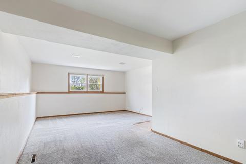 5801 Bunny Ave, Mchenry, IL 60051 photo 10