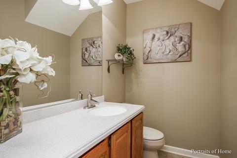 1347 W Meyer Dr, Addison, IL 60101 photo 13