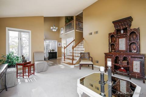 1347 W Meyer Dr, Addison, IL 60101 photo 3