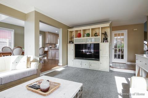 1347 W Meyer Dr, Addison, IL 60101 photo 5