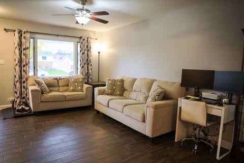 5620 Albert Dr, Oak Forest, IL 60452 photo 3