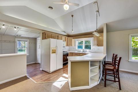 1875 Webster Ln, Des Plaines, IL 60018 photo 7