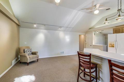 1875 Webster Ln, Des Plaines, IL 60018 photo 5