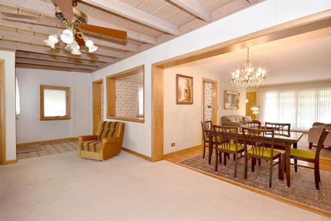 7145 W Wright Ter, Niles, IL 60714 photo 11