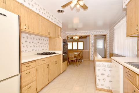 7145 W Wright Ter, Niles, IL 60714 photo 19