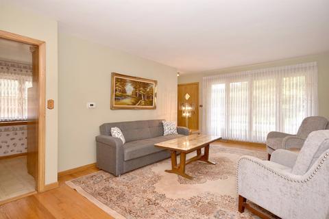 7145 W Wright Ter, Niles, IL 60714 photo 4
