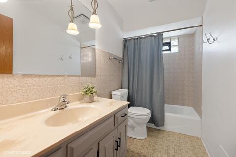 7602 S Octavia Ave, Bridgeview, IL 60455 photo 22