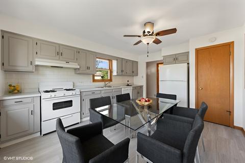 7602 S Octavia Ave, Bridgeview, IL 60455 photo 8
