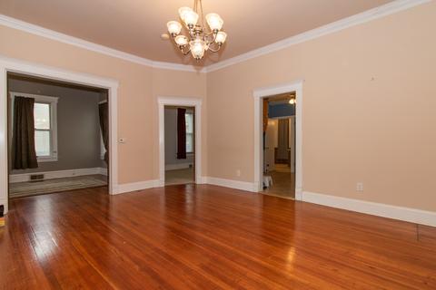 105 W 4th St, Gridley, IL 61744 photo 3